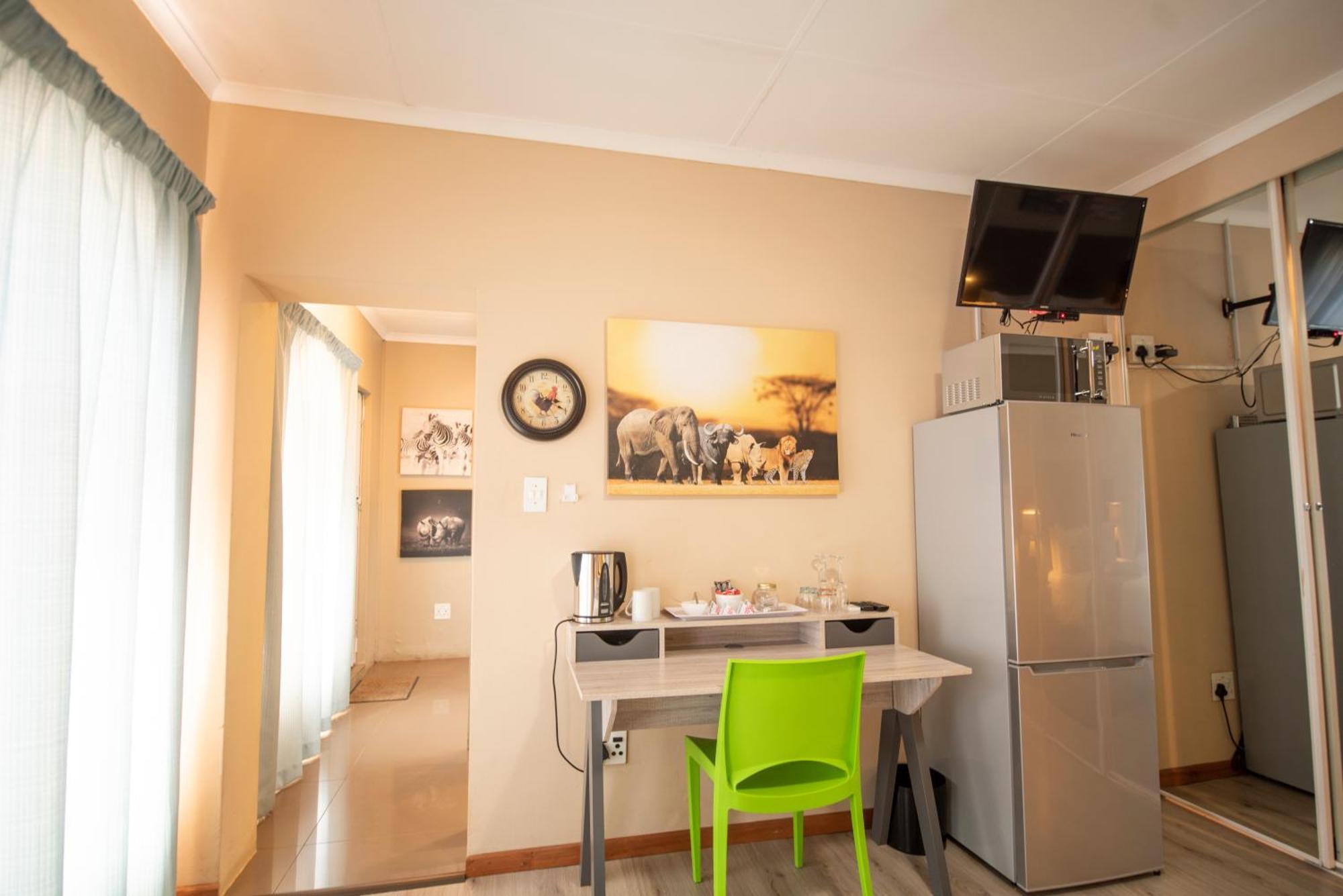 Meadowbrook Guesthouse Pretoria-Noord Dış mekan fotoğraf